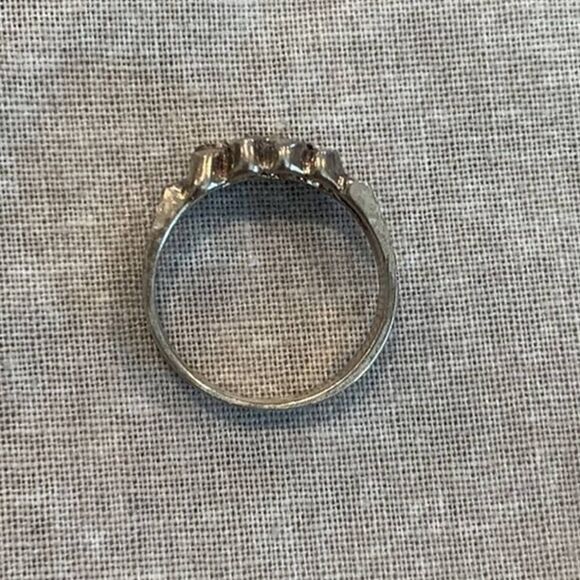 Dainty Sterling Silver Boho design ring, Vintage - Picture 4 of 5